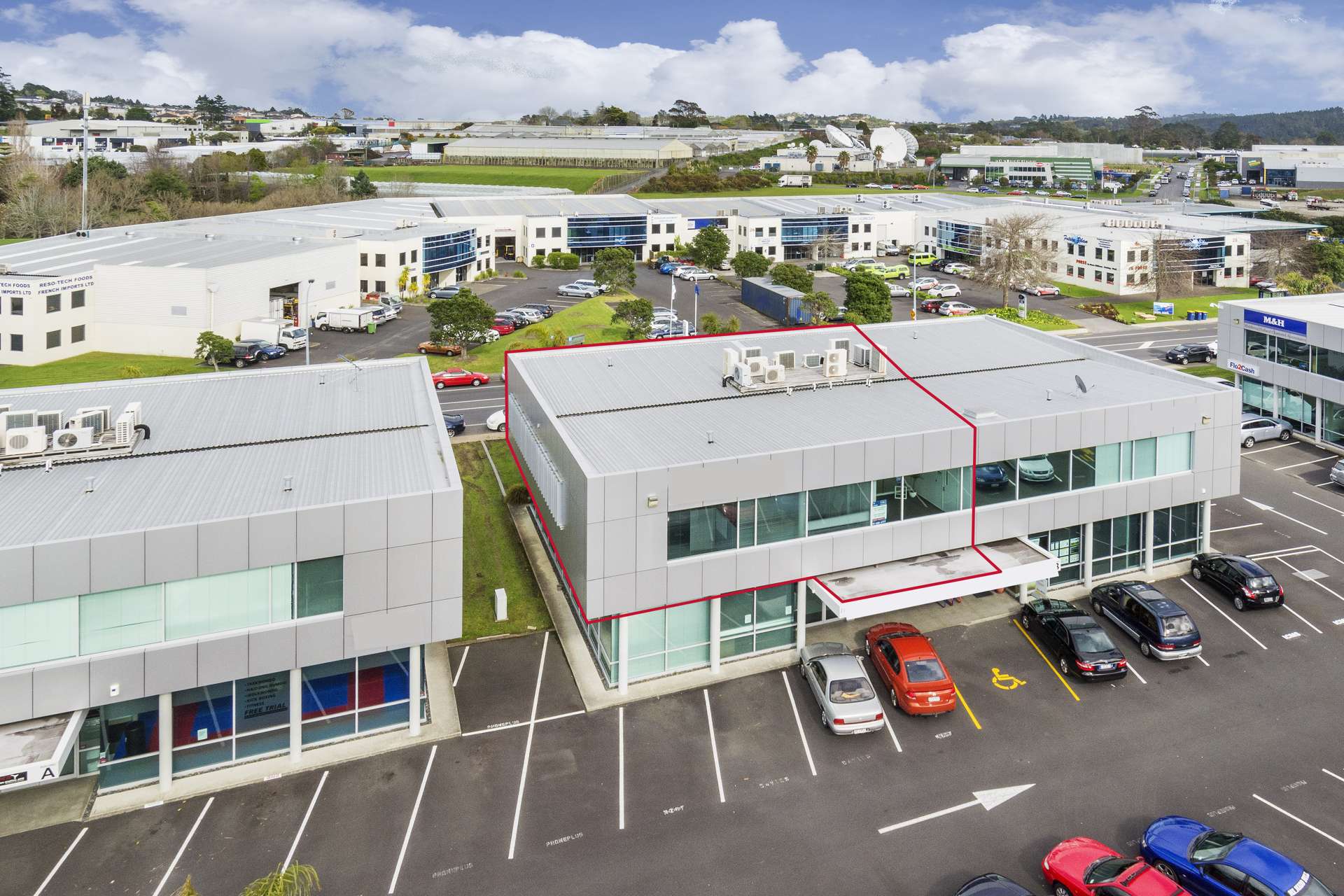 *B3/2729 William Pickering Drive Albany North Shore City Commercial Property For Sale