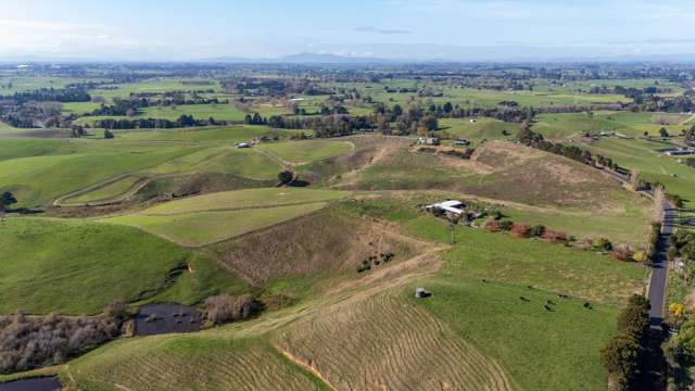 35 Grove Access Road Karamu_3