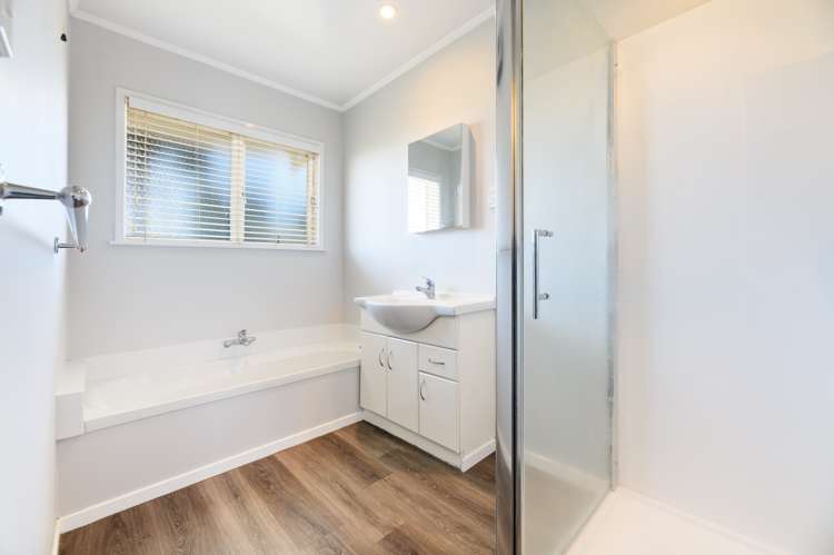 16 Abel Tasman Avenue Henderson_11