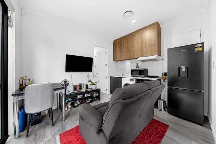 2A Ballyalton Crescent Flat Bush_29