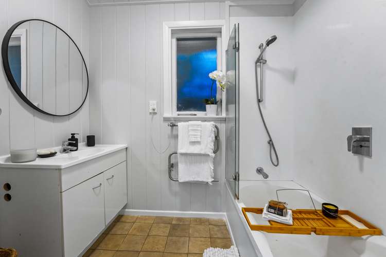 82 Methuen Road New Windsor_11