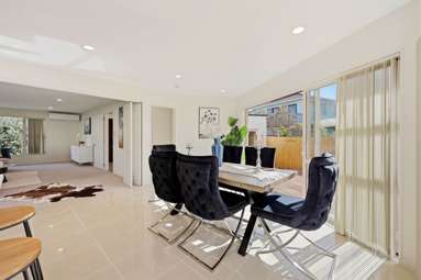 74A Priestley Drive_4