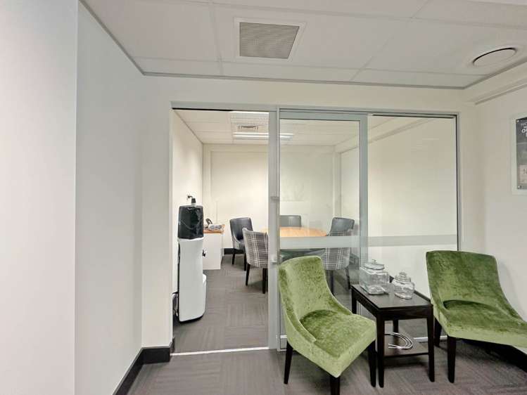 Unit 1/452 Lake Road Takapuna_5