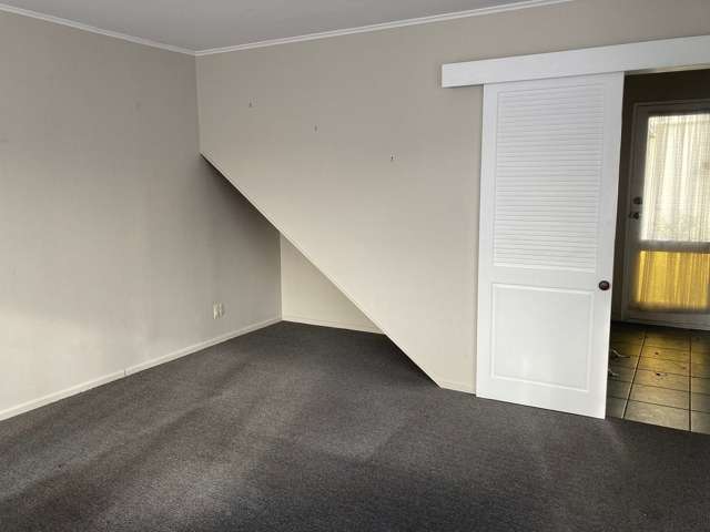 10A Elizabeth Street Moera_3