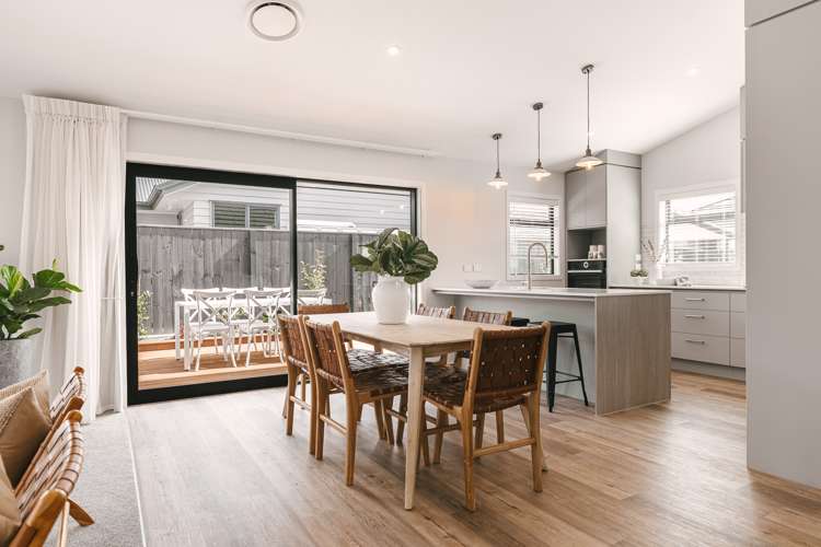 27 Daniel Place Kelvin Grove_12