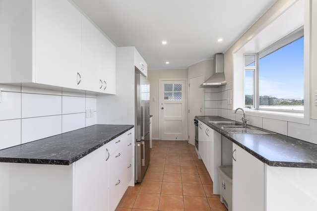 4 Aramoana Place Maupuia_3