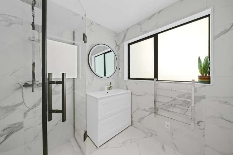 13 Downpatrick Drive Flat Bush_18