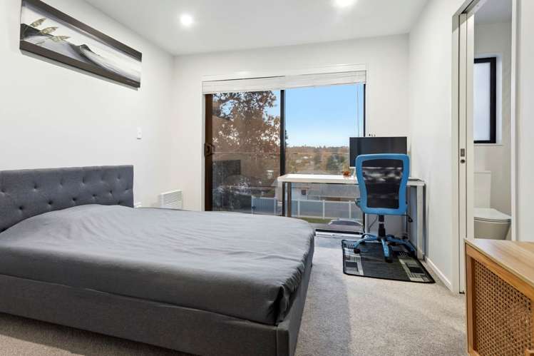 2/20 Eban Avenue Hillcrest_17