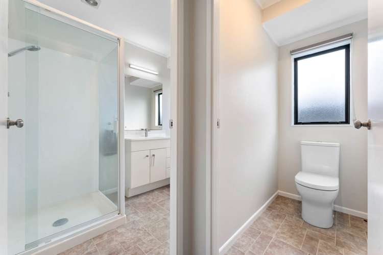 21 Koru Street Mangere Bridge_17