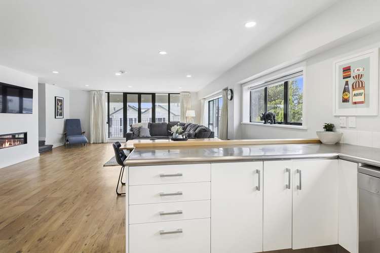 12/28 Hobson Street Thorndon_9