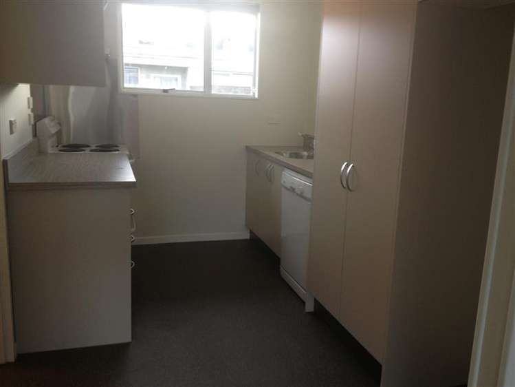 2/157 Eye Street Appleby_5