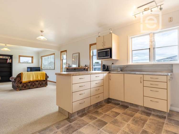 11 Aberdeen Avenue Takaro_5