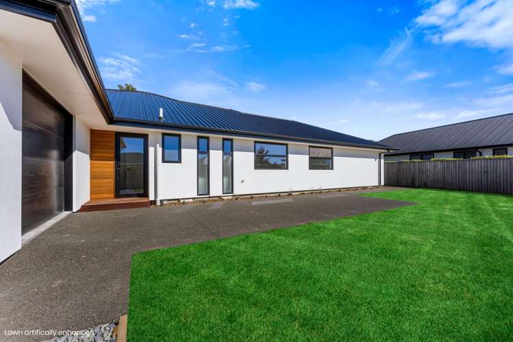 1 Soho Lane West Melton_26