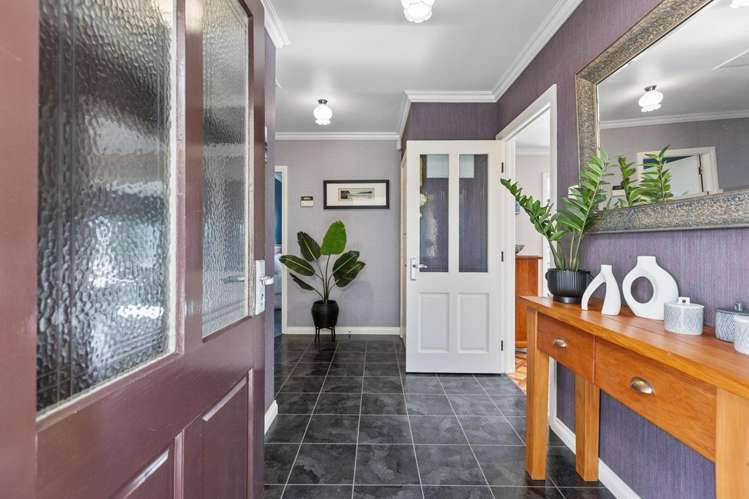 218 Henwood Road_5