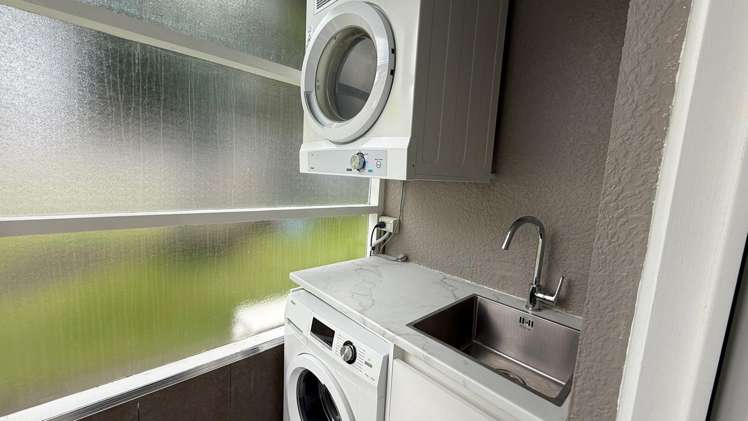 1/10 Blomfield Spa Takapuna_6