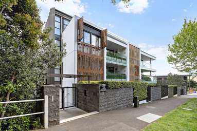 406/28 Balfour Road_1