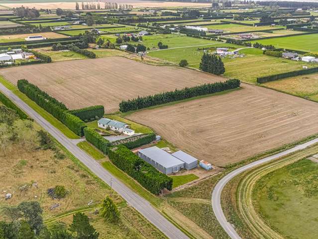 A Proper Lifestyle Block with Real Utility