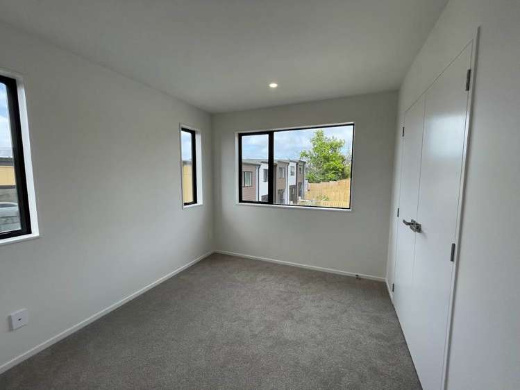 27/241 Don Buck Road Massey_9