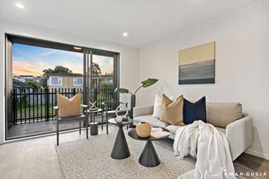 Lot 6-10/101 White Swan Road_1