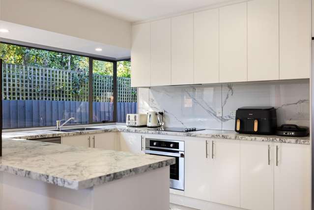 2/252 Grahams Road Bishopdale_3