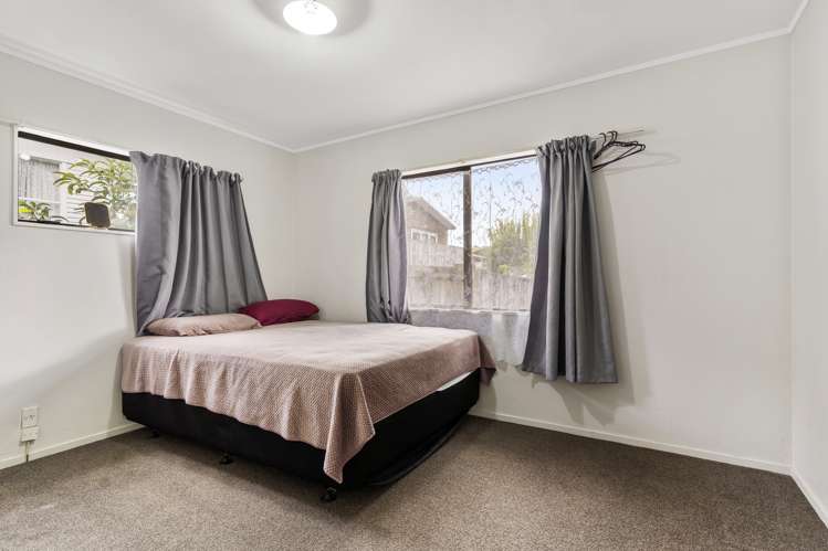 2/10 Ennis Avenue Pakuranga Heights_5