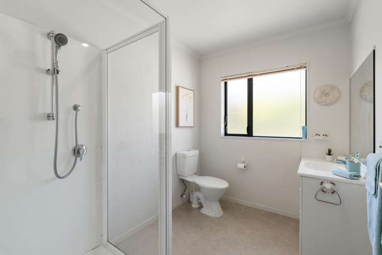 15/42 Main Road Tawa_9