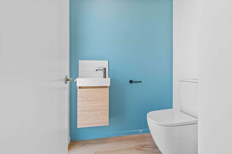 8 Molly Place Southbridge_19