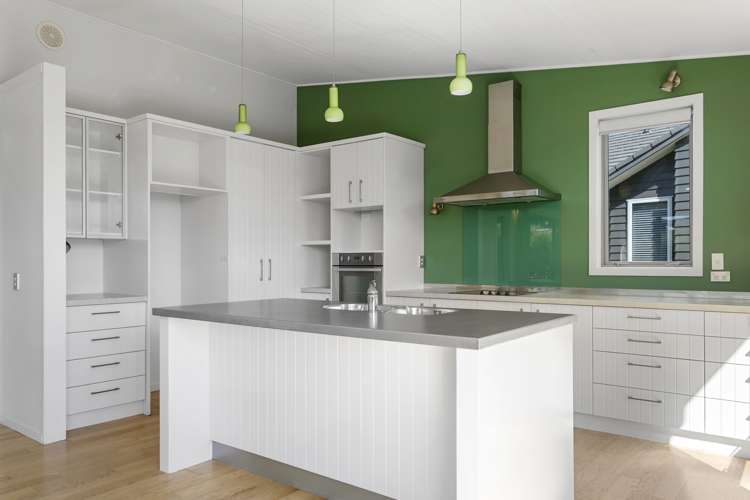 9 Facilita Avenue Wharewaka_5