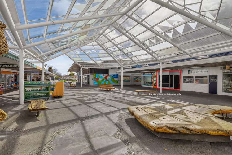 49 Town Centre Turangi_3