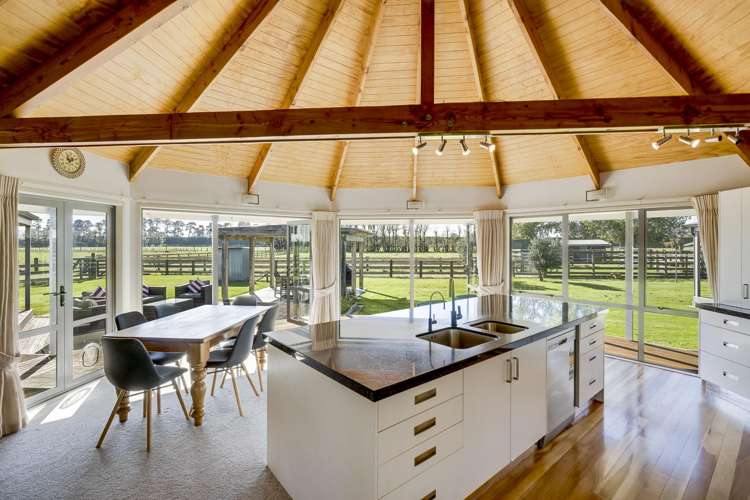 135 Crystall Road Pakipaki_6