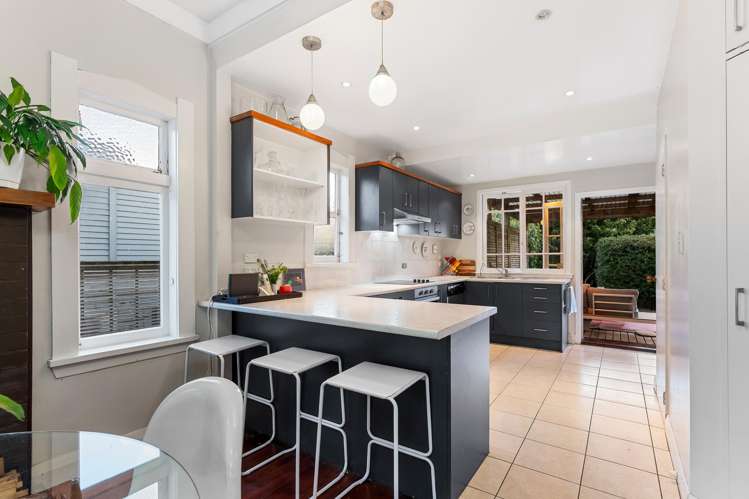 37 Fowlds Avenue Sandringham_5