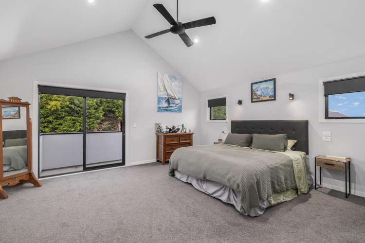 27 Carnaveron Drive Lincoln_12