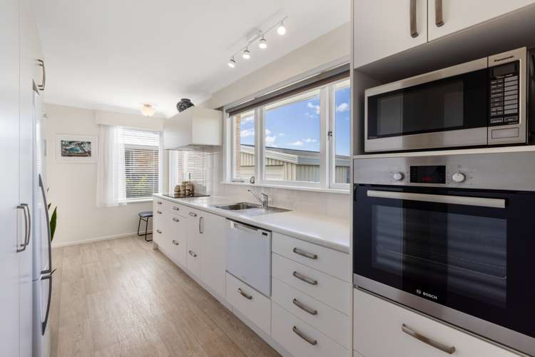 20 Short Street Otumoetai_9