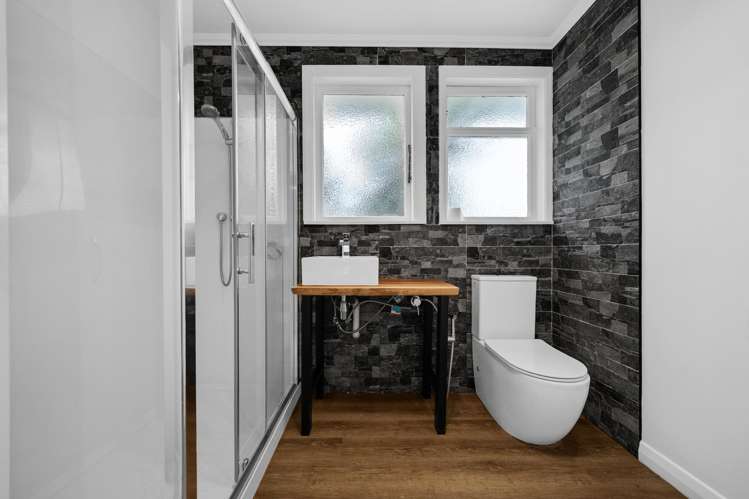 73 TE PUEA AVENUE Meremere_5