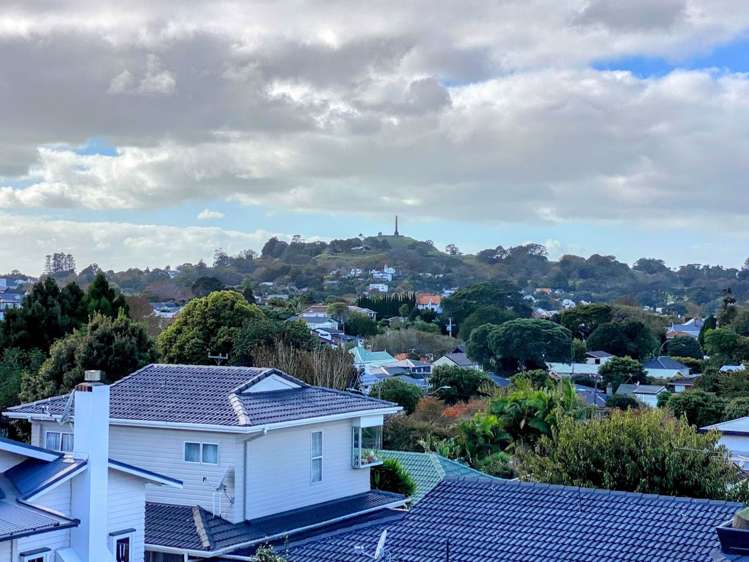 12A Quentin Avenue Epsom_10