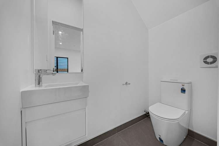 5B Pinewood Street Avondale_18