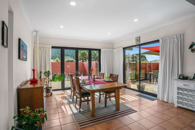 13 Edward Payton Grove Pukehangi_6