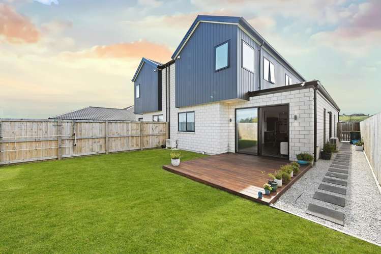 2/10 Bourn Heath Drive Rototuna_20