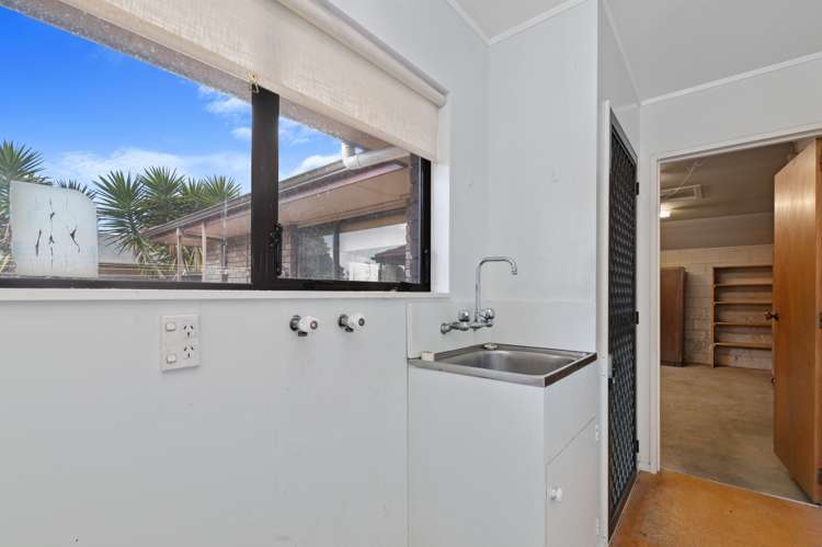 10 Kowhai Street Glenholme_19