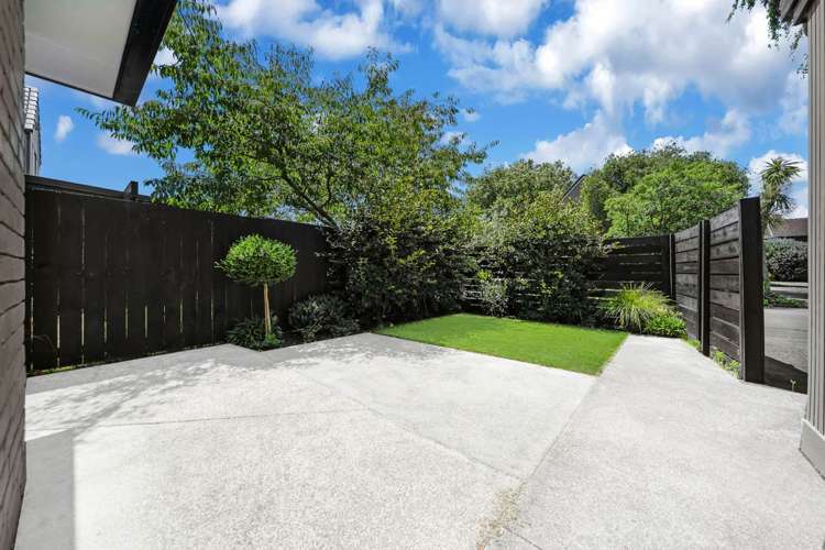 18 Springwood Place Mt Eden_12