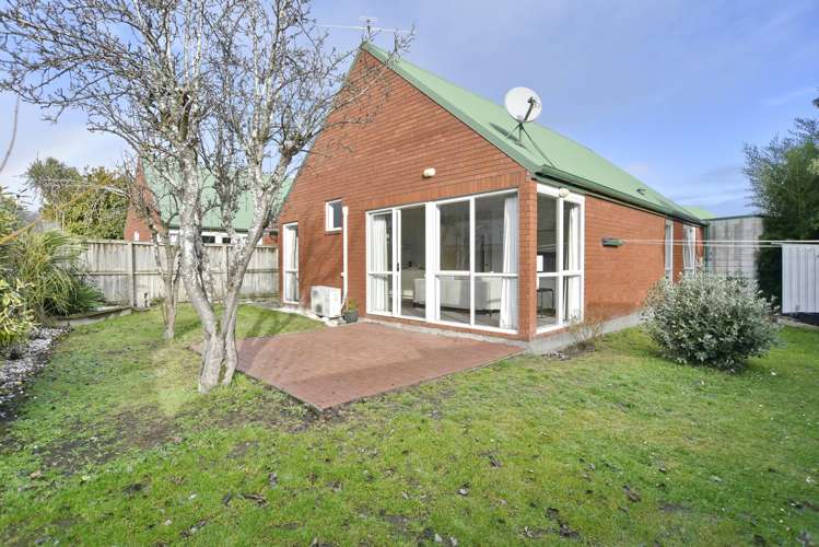 35a Larch Place Casebrook_12