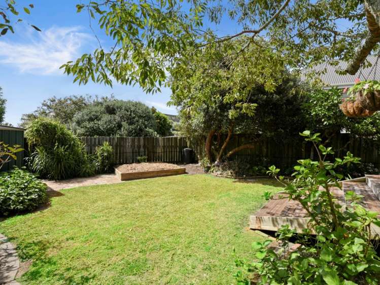 111 Queen Street Northcote Point_11