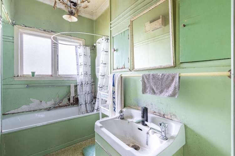 81 Main Street Mataura_9