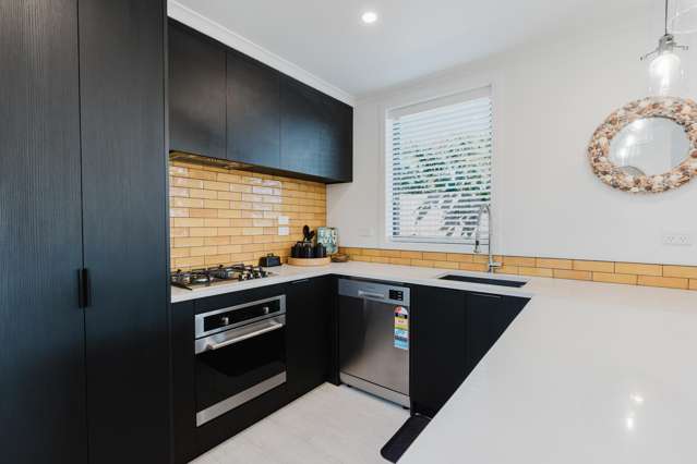 4/28 McKay Drive Temple View_3