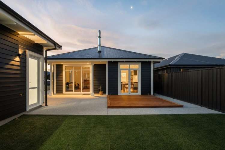 105 Burdon Loop Lake Hawea_17