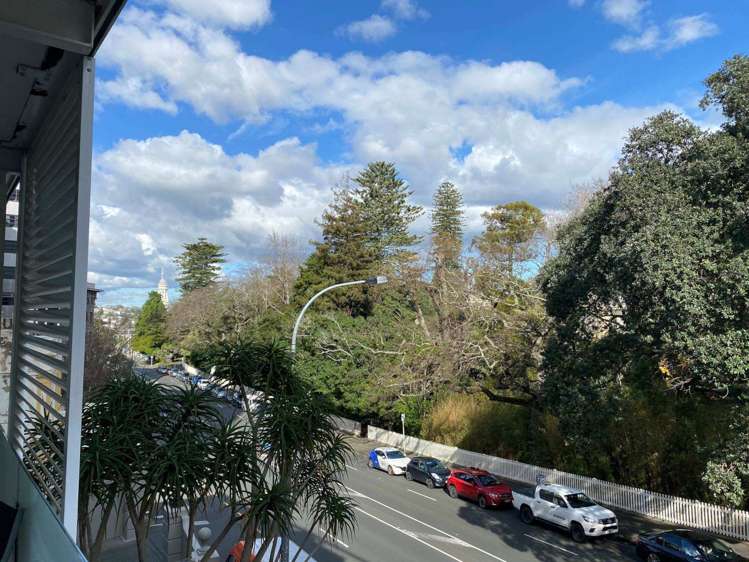 301/10 Waterloo Quadrant City Centre_4