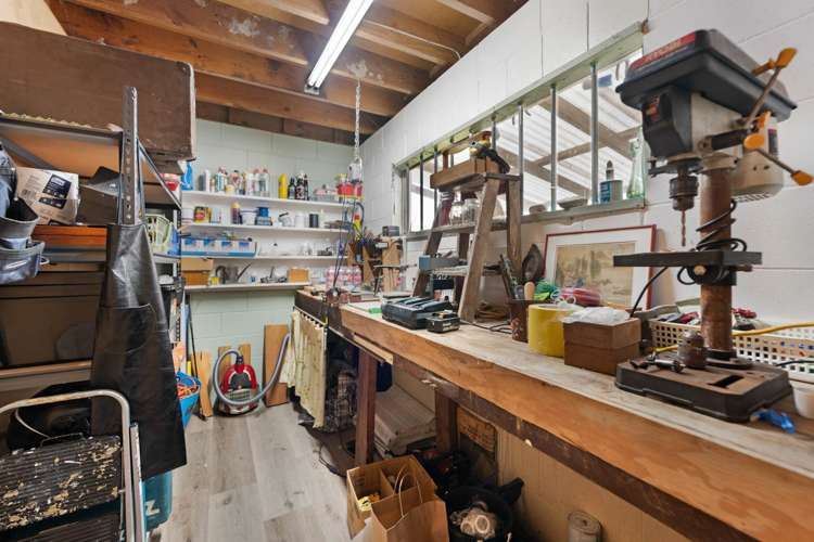 71 Meadway Sunnyhills_19