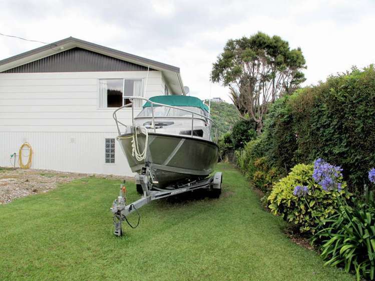 8 Eames Crescent Te Mata_25