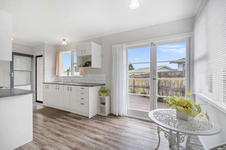 38 West View Crescent Onerahi_5