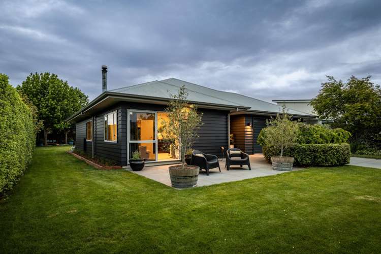 4 Donald Place Frimley_25